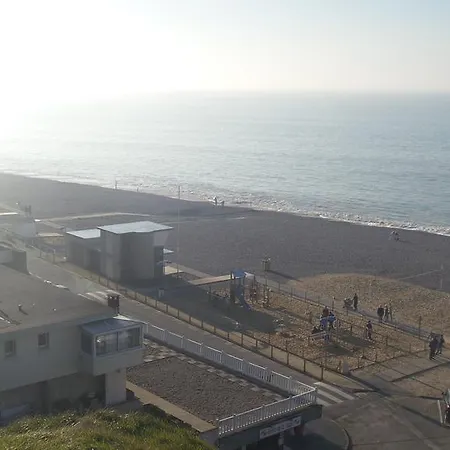 Bord De Mesnil-Val-Plage